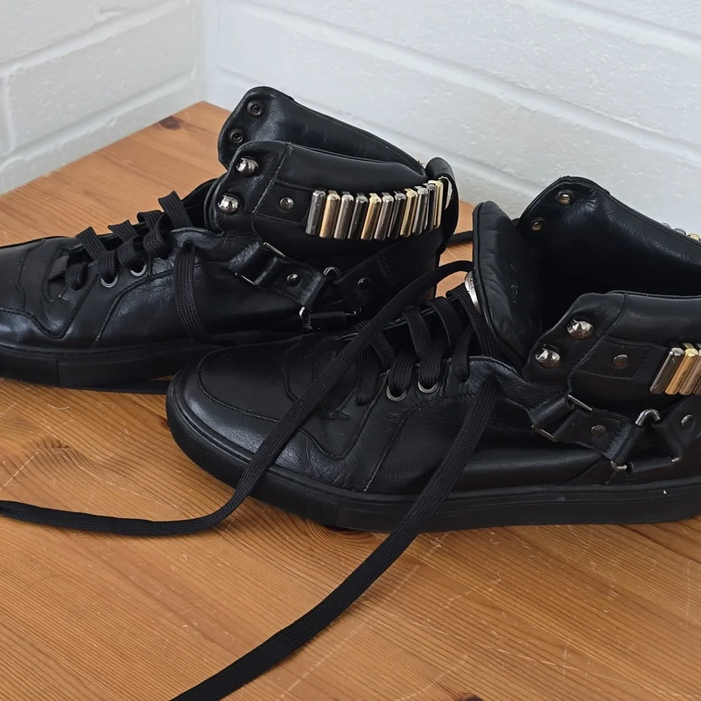 Versace Collection Black Leather Medallion High Top Sneakers Size 41 - Picture 7 of 13